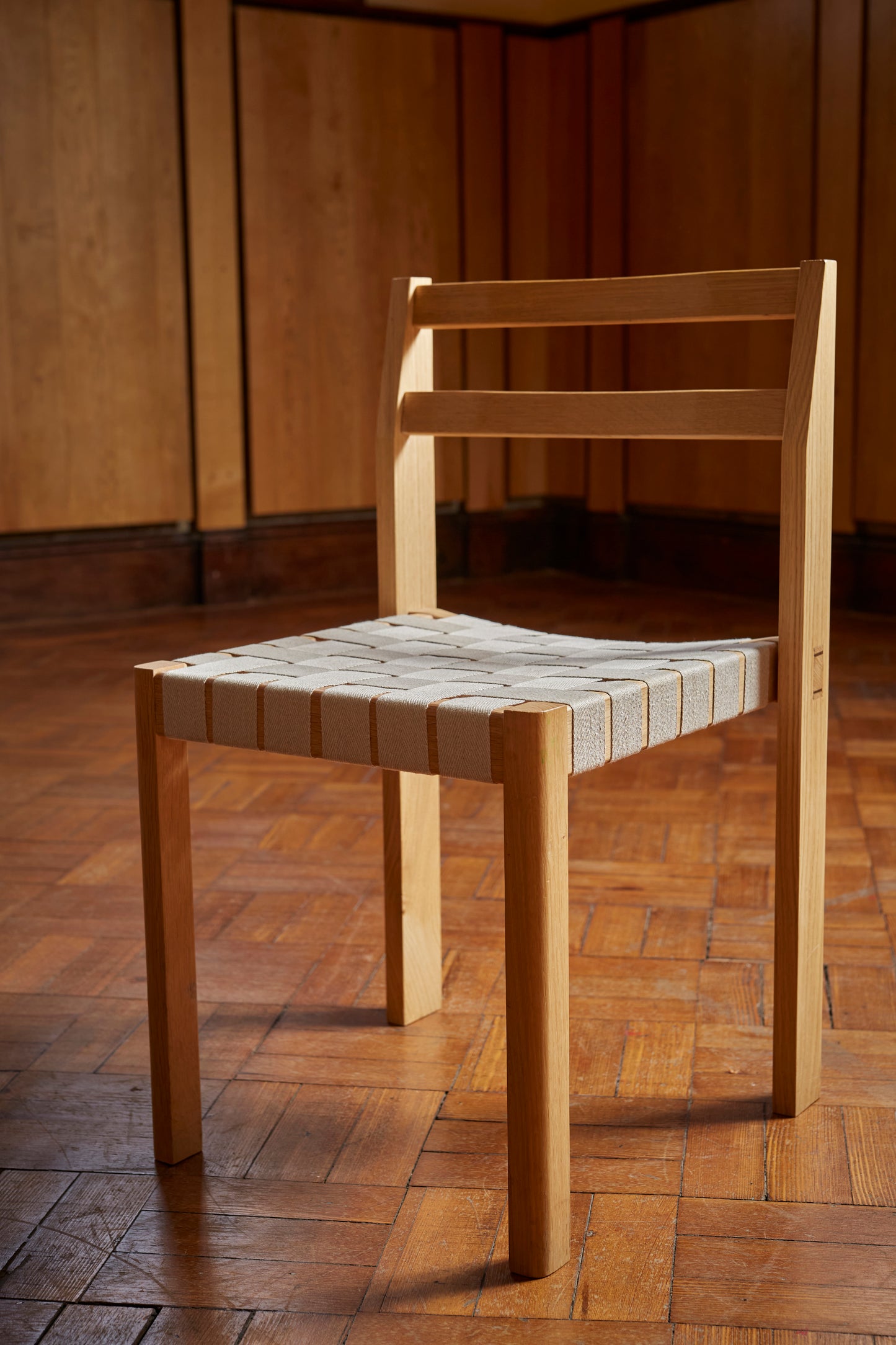 The OL Chair - Classic